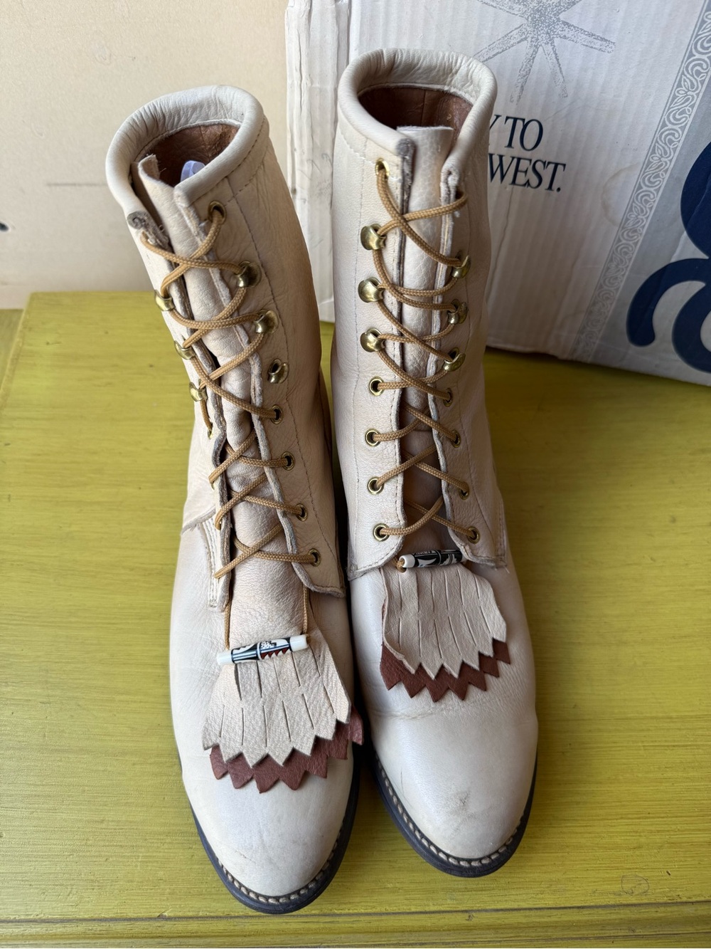 Vintage ACME Western Boots Cream Lace-Up Cowgirl Boots with Brown Fringe - Picture 2 of 10